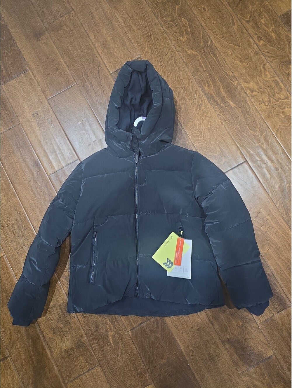 Brandnew 10/12 girls puffer coat From target item 1G1
